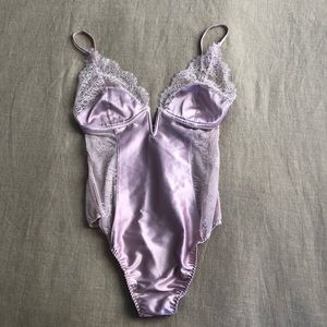 VICTORIA’S SECRET | Mauve Lace Leotard